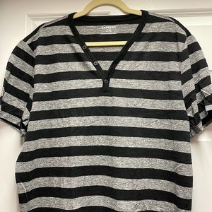 Express Mens Henley Tee. XL. Never worn